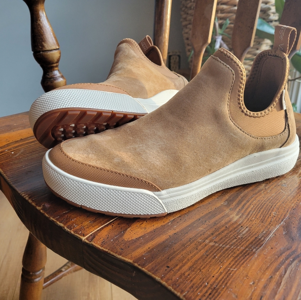 Vans UltraRange 3D Chelsea Mid Shoes - Women's size 10 men's size 8.5